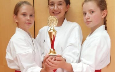 Trostberger Karatekas auf Nachwuchsturnier erfolgreich